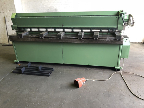 Crefco Mechanical Sheet Metal Guillotine, photo 2
