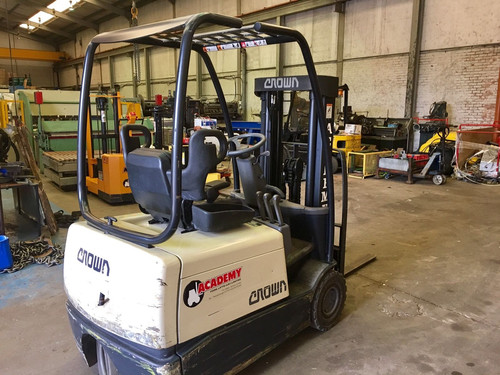 Crown model SC3000 Electric Fork Lift Truck, photo 2