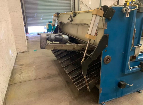 Darley (Holland) Hydraulic 2.5m Sheet Metal Guillotine, photo 6
