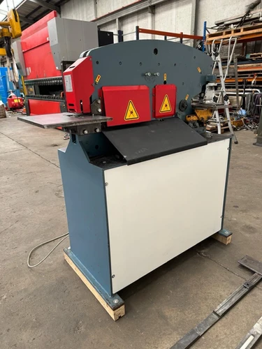 Durmazlar IW45 Hydraulic Universal 5 Station Ironworker, photo 7