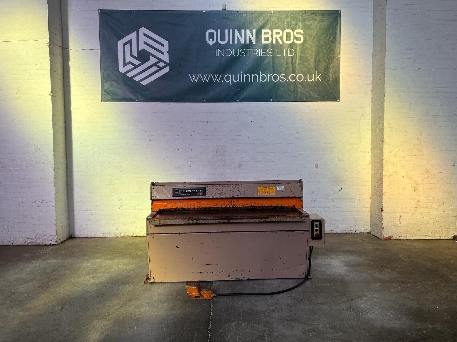 Edwards 1.5m Mechanical Guillotine
