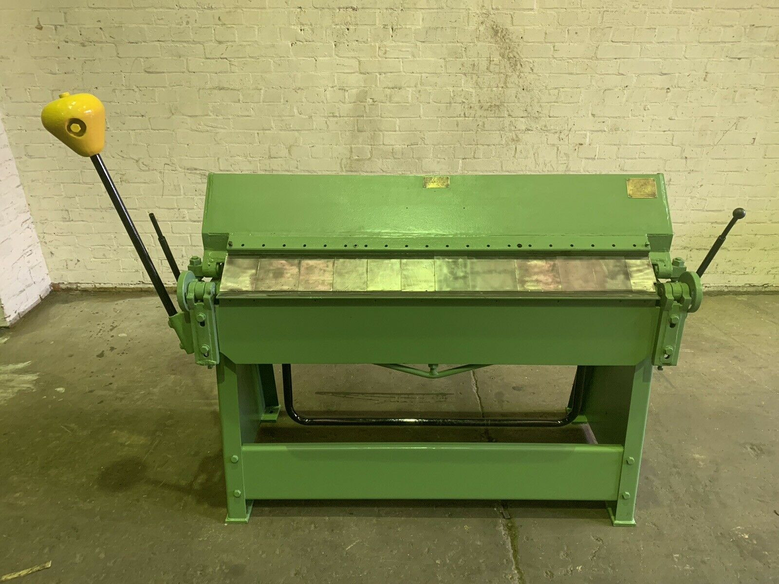 Edwards 4ft Box & Pan Folder 1220mm x 1.2mm