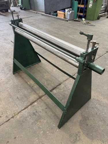 Edwards 4ft Hand Operated Pyramid Bending Rolls, photo 3