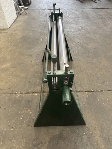 Edwards 4ft Hand Operated Pyramid Bending Rolls, photo 5