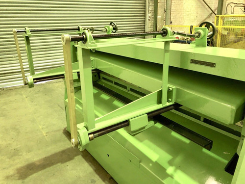 Edwards Besco Sheet Metal Guillotine, photo 2