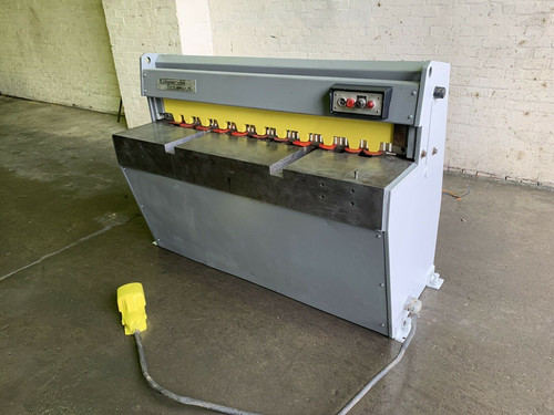 Edwards DD Minishear Sheet Metal Guillotine, photo 7