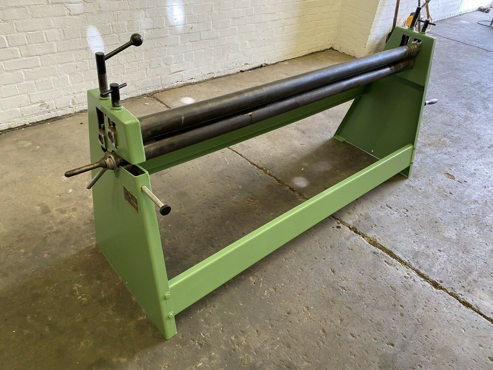 Edwards Hand Pyramid Slip Bending Rolls