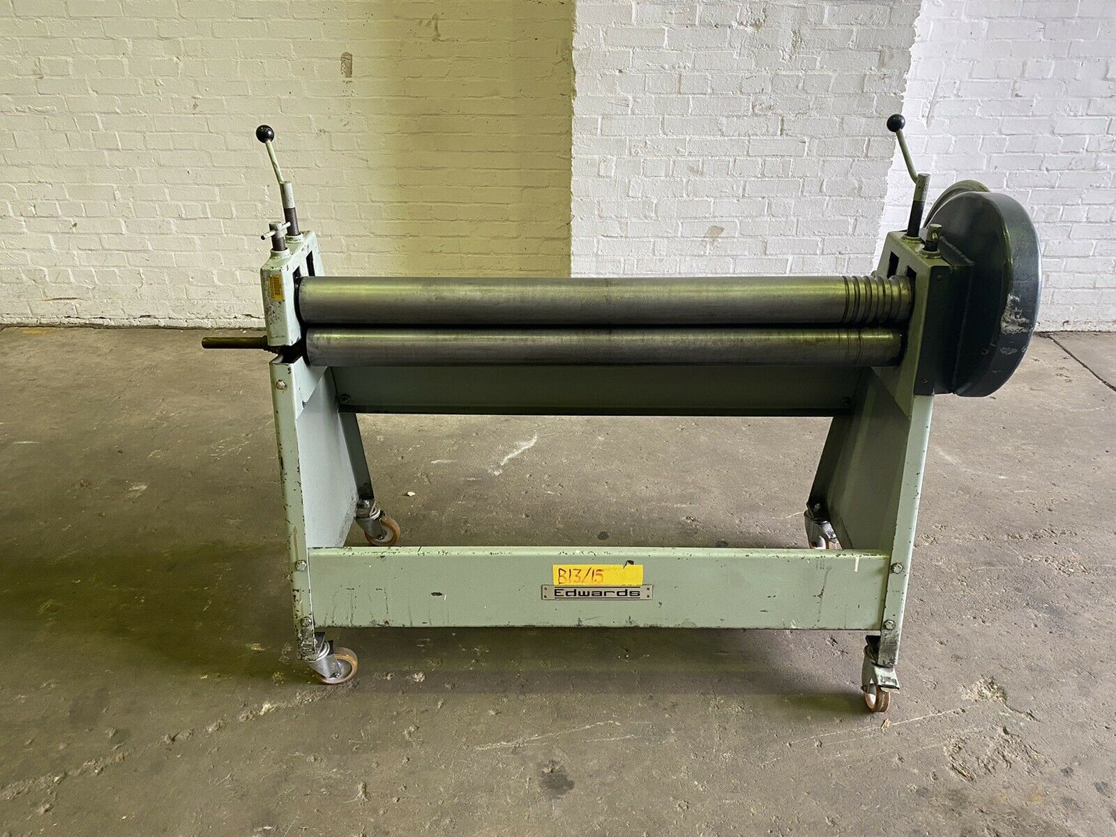 Edwards Hand pyramid Slip Rolls