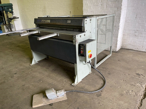 Edwards Minishear Mechanical Guillotine, photo 2