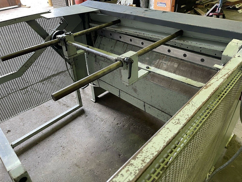 Edwards Minishear Mechanical Guillotine, photo 3