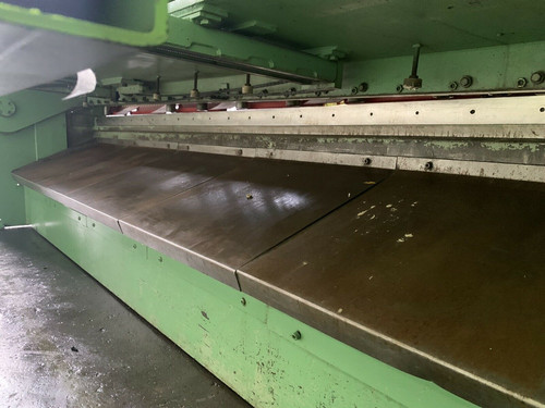 Edwards Pearson 3m Hydraulic Sheet Metal Guillotine, photo 3
