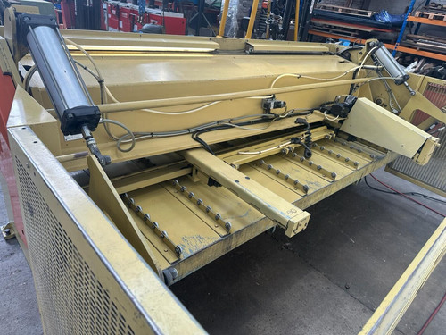 Edwards Pearson GE 3m x 6.5mm Hydraulic Sheet Metal Guillotine, photo 8