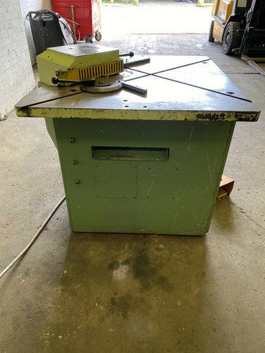 Edwards Pearson Hydraulic Corner Notcher, photo 4