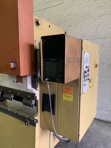 Edwards Pearson SE 65/2500 CNC Press Brake, photo 6