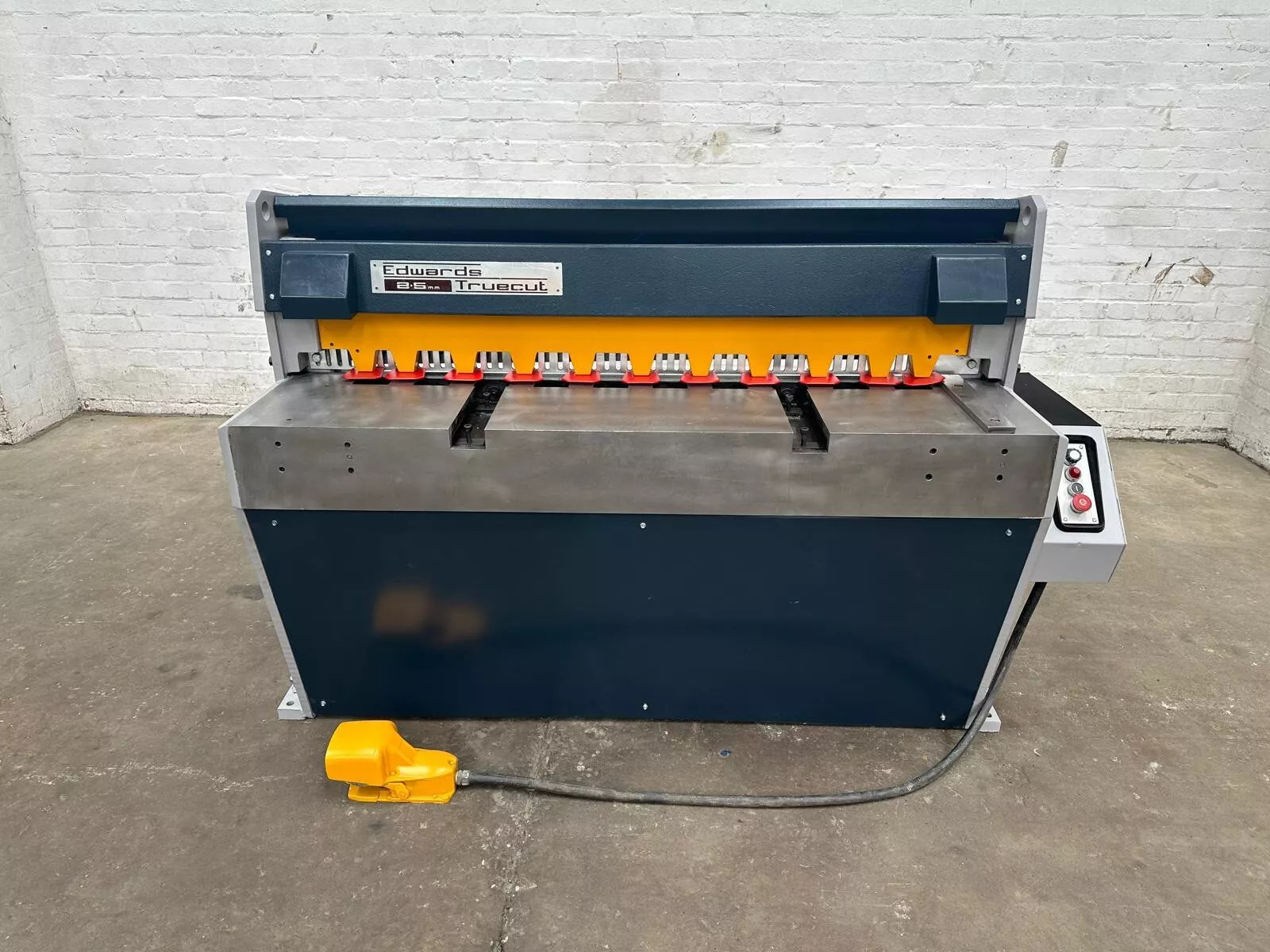 Edwards Truecut DD 1250mm Sheet Metal Guillotine