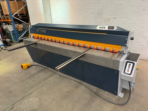 Edwards Truecut DD 2.5m Mechanical Guillotine, photo 4