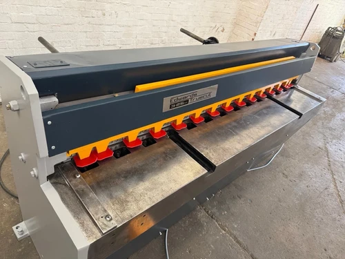 Edwards Truecut DD 2m Mechanical Guillotine, photo 7