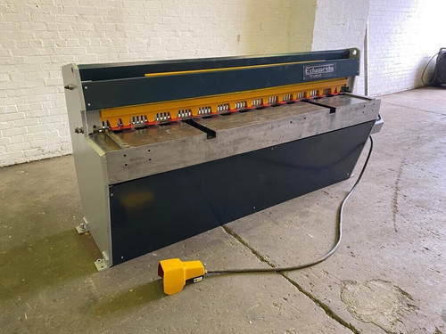 Edwards Truecut DD 2m Sheet Metal Guillotine, photo 2