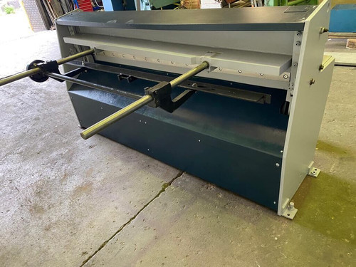 Edwards Truecut DD 2m Sheet Metal Guillotine, photo 6
