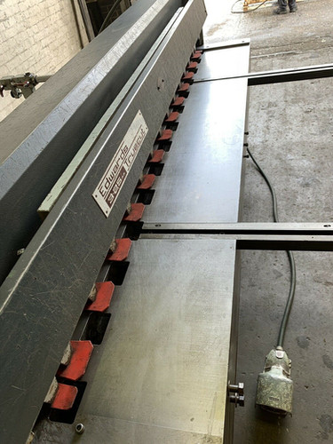 Edwards Truecut DD 2M Sheet Metal Guillotine, photo 2