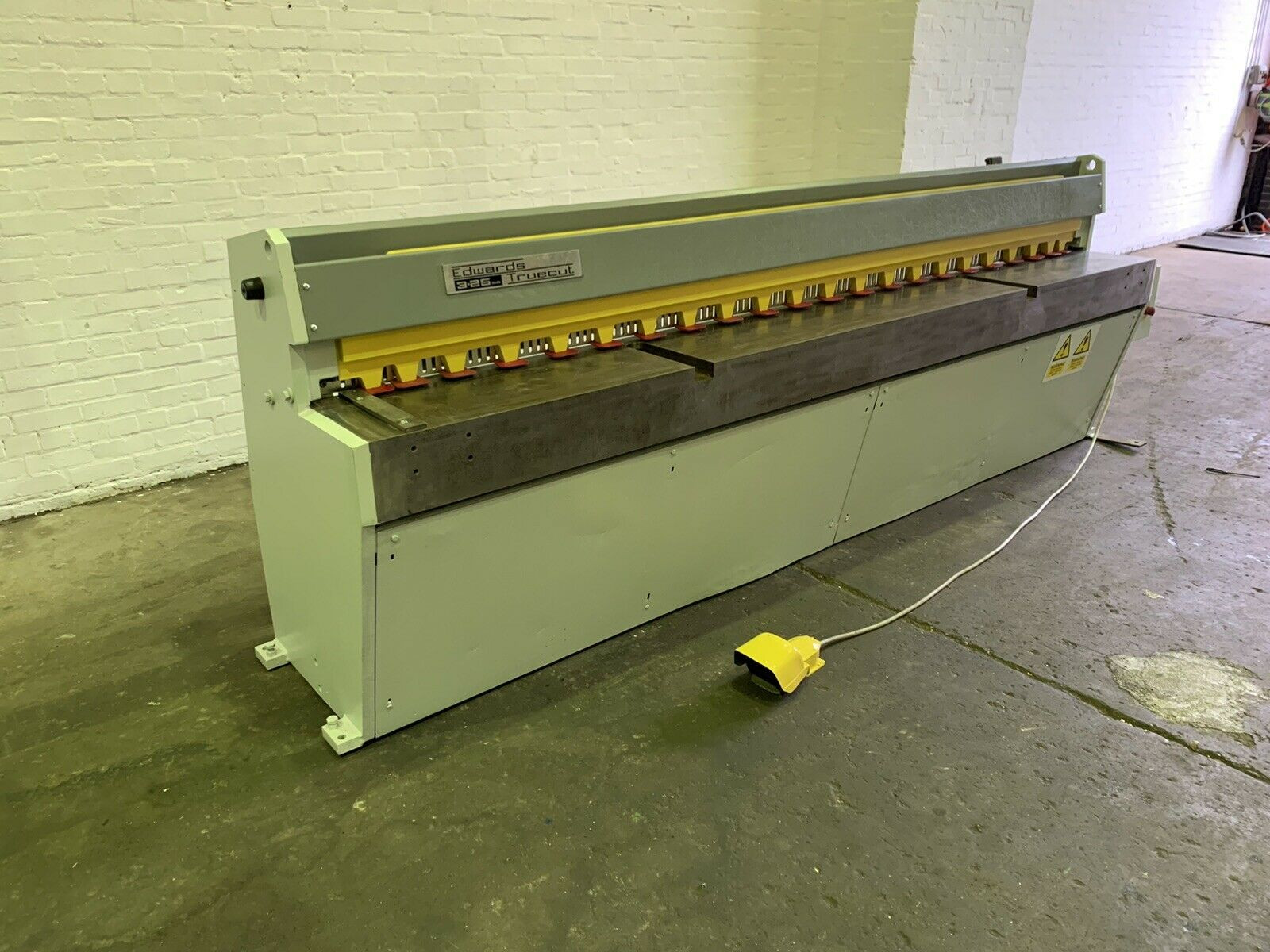Edwards Truecut DD 3m Sheet Metal Guillotine