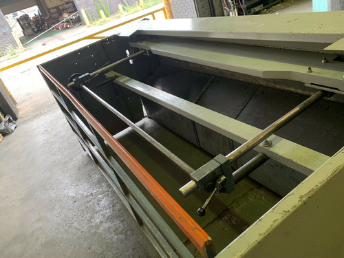 Edwards Truecut DD Mechanical Guillotine, photo 7
