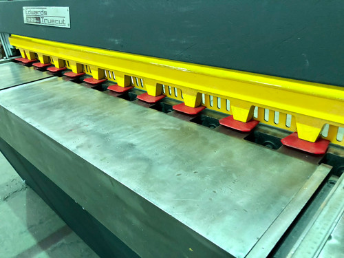 Edwards Truecut DD Mechanical Guillotine 2050mm x 3.25mm, photo 2