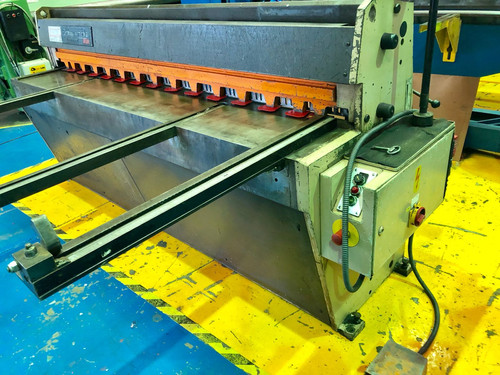 Edwards Truecut DD Mechanical Guillotine 2050mm x 3.5mm, photo 5