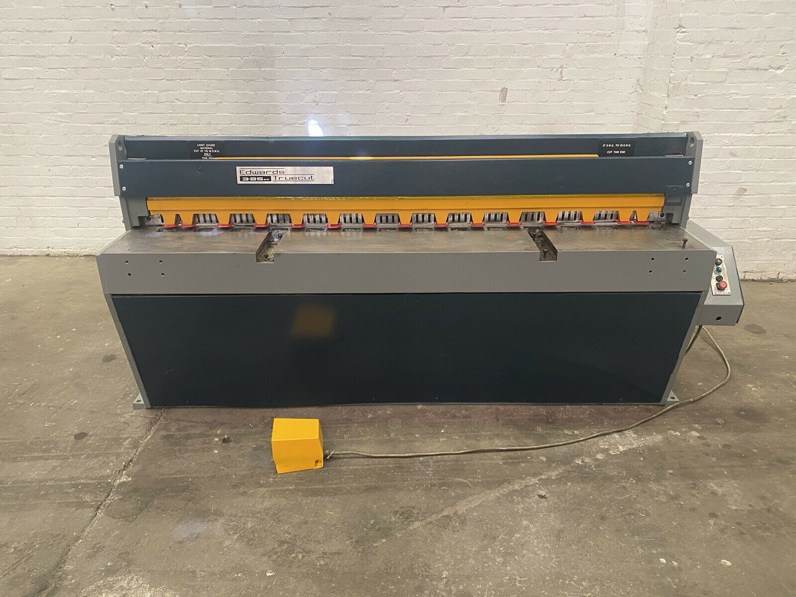 Edwards Truecut DD Mechanical Guillotine