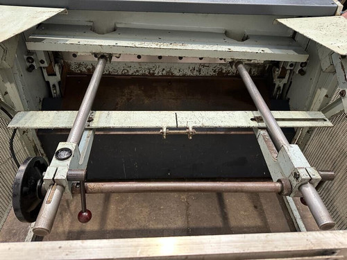 Edwards Truecut DD Mechanical Guillotine, photo 3