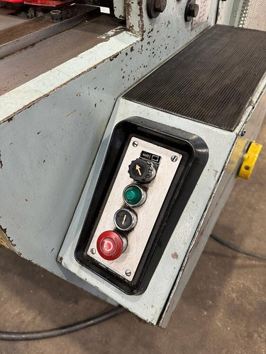 Edwards Truecut DD Mechanical Guillotine, photo 4