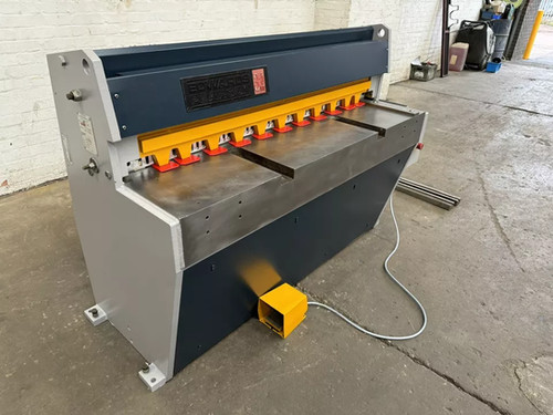 Edwards Truecut DD Mechanical Guillotine, photo 2