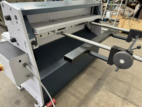 Edwards Truecut DD Mechanical Guillotine, photo 3
