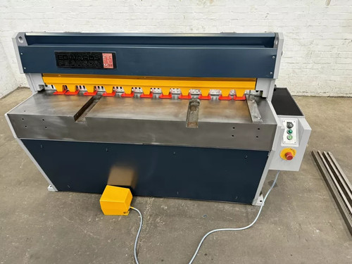 Edwards Truecut DD Mechanical Guillotine, photo 4