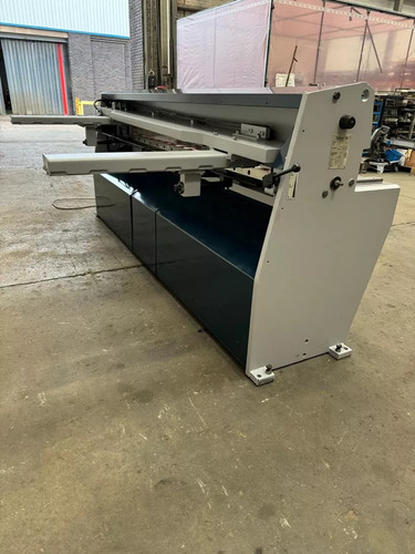 Edwards Truecut DD Mechanical Guillotine, photo 7