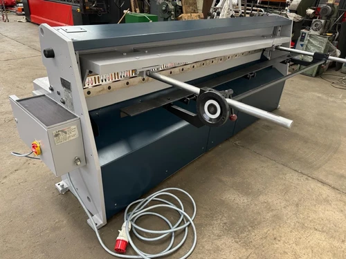 Edwards Truecut DD Mechanical Guillotine, photo 7