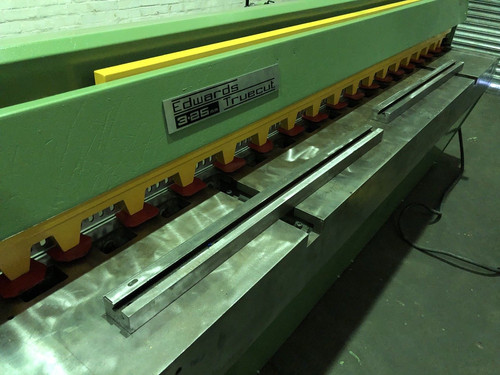 2.5m Edwards Truecut DD Sheet Metal Guillotine, photo 3