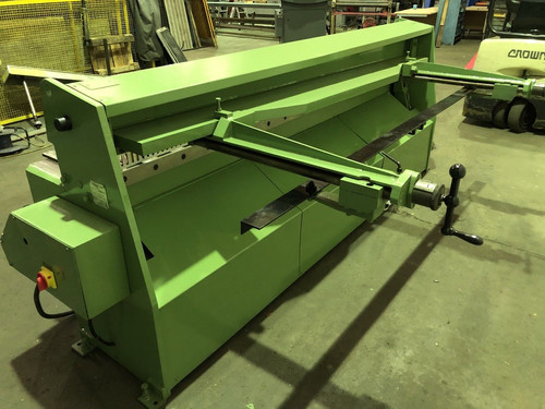 2.5m Edwards Truecut DD Sheet Metal Guillotine, photo 7