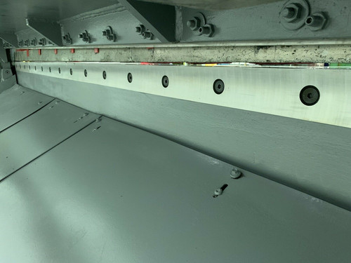 Edwards Truecut DD Sheet Metal Guillotine, photo 2