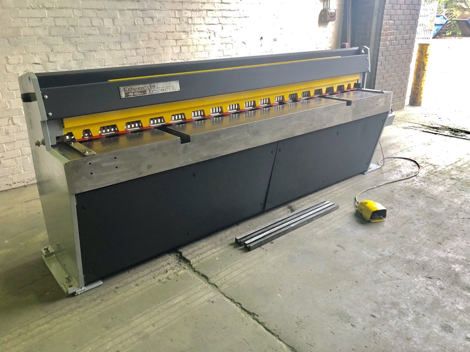 Edwards Truecut DD Sheet Metal Guillotine