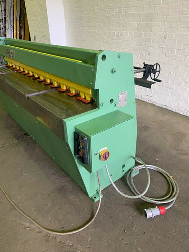 Edwards Truecut DD Sheet Metal Guillotine, photo 2