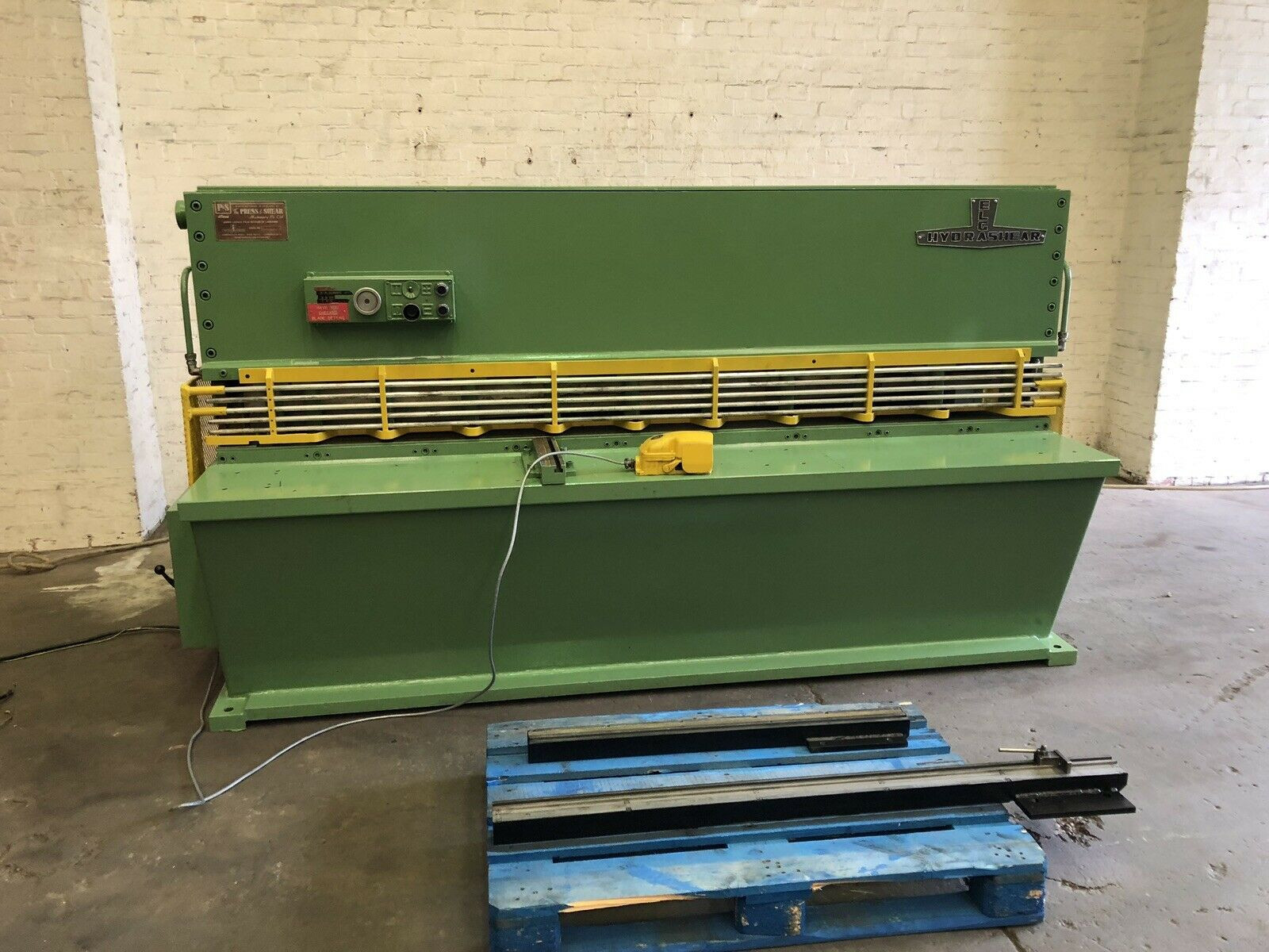 Elga Hydrashear 2.5m Hydraulic Sheet Metal Guillotine