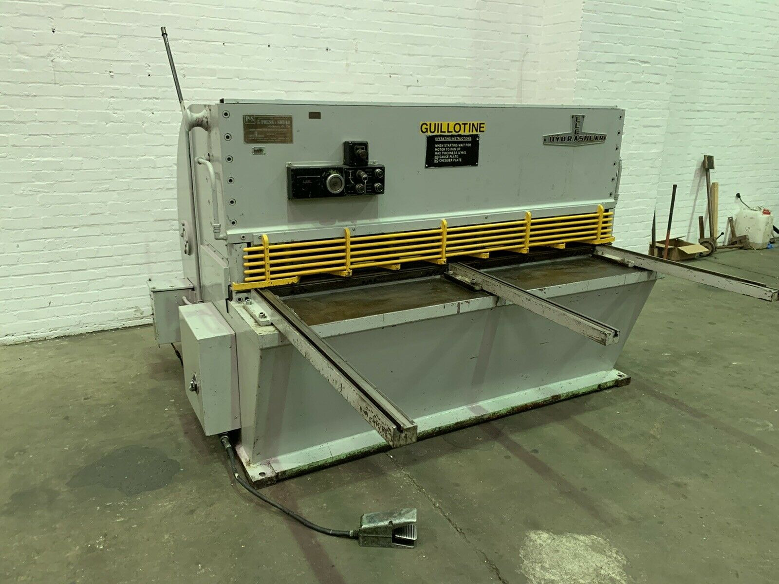 Elga Hydrashear 2.5m Hydraulic Sheet Metal Guillotine