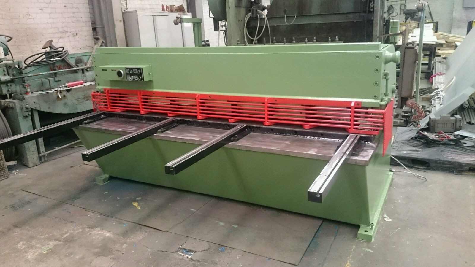 Elga Hydrashear Hydraulic Sheet Metal Guillotine 2.5m x 3mm