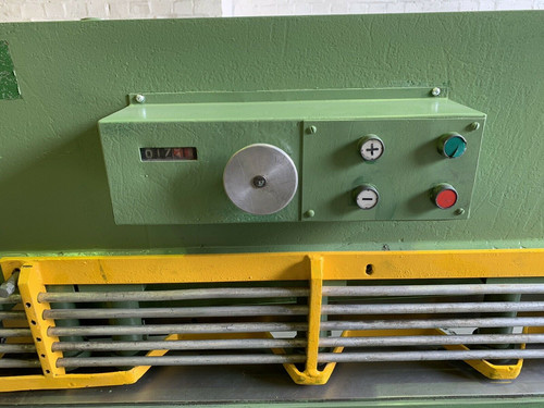 Elga Hydrashear Sheet Metal Guillotine, photo 2