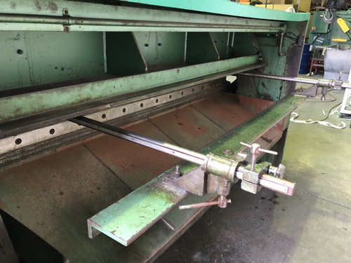 Elga Mechanical Guillotine 2050mm x 3mm, photo 4