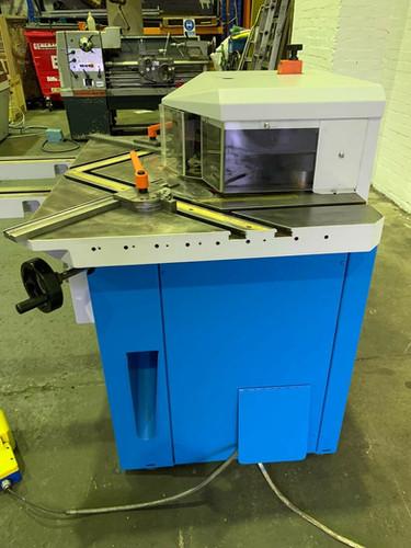 EUROMAC Variable Angle 6mm Hydraulic Corner Notcher, photo 4