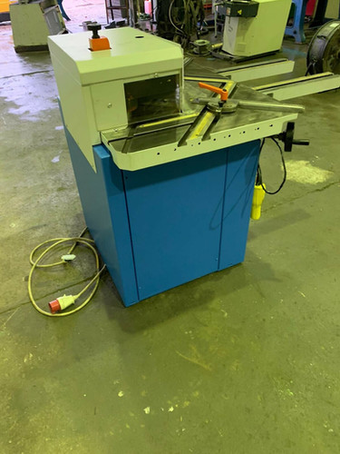 EUROMAC Variable Angle 6mm Hydraulic Corner Notcher, photo 8