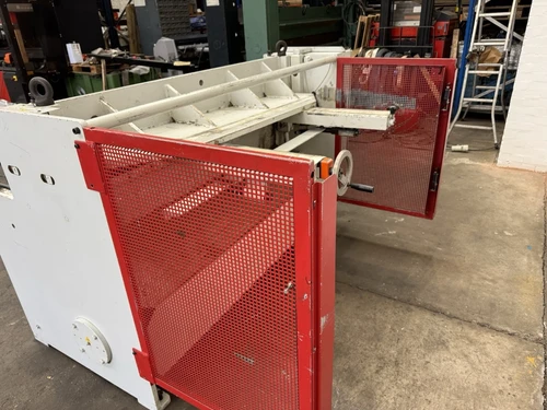 Excel/Morgan Rushworth RGS 1560 X 3.5 Guillotine, photo 5