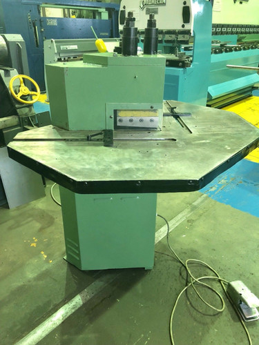 Femco Hydraulic Corner Notcher 200mm x 4mm, photo 3